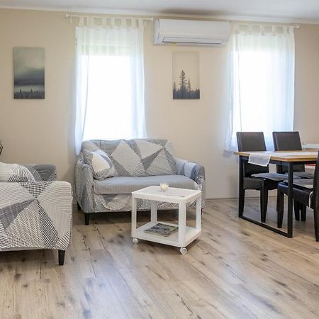 Sueni Apartman Ordacsehi Eksteriør billede